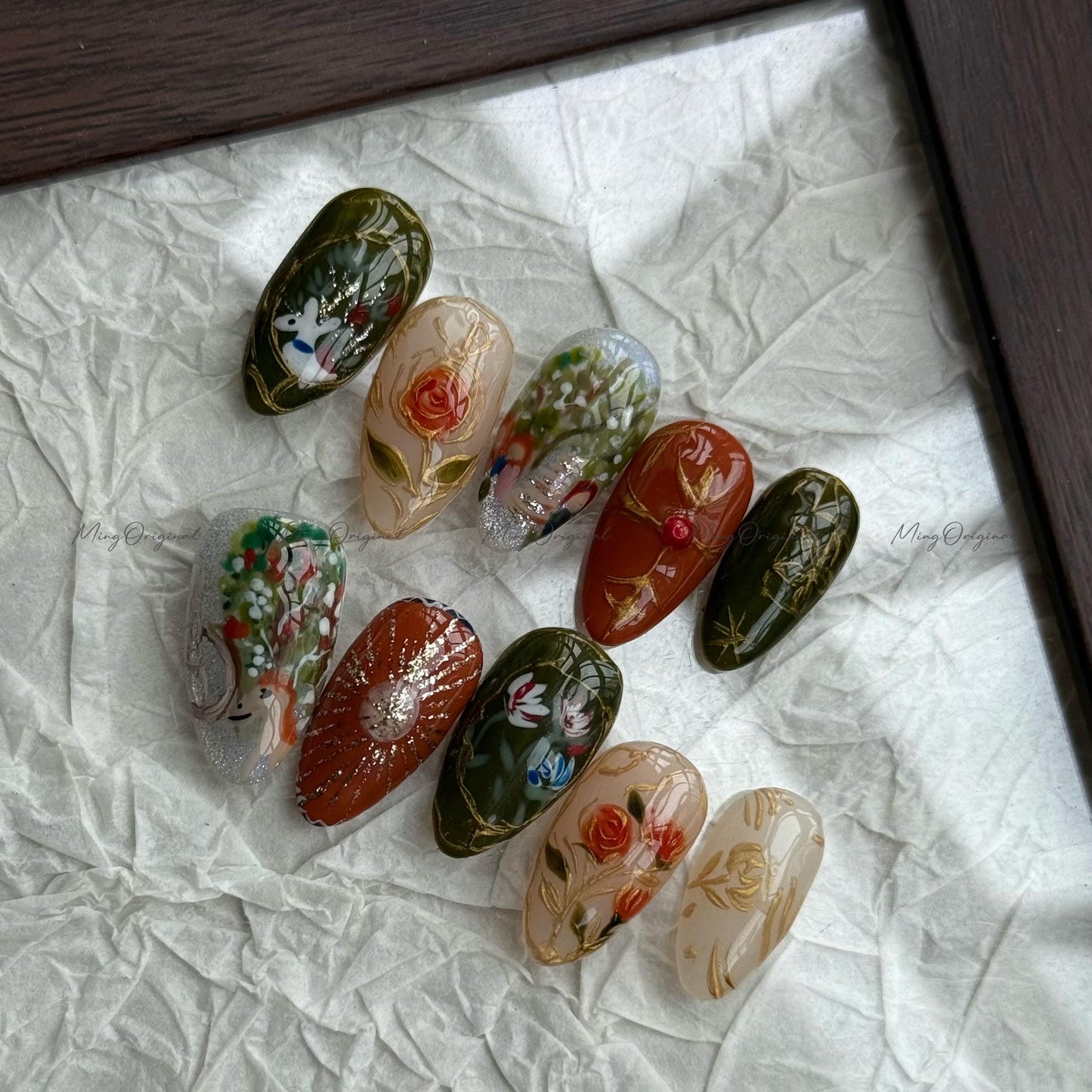 Oil Painting Press On Nails, Hand-painted bunny and girls nail art, Floral Romantic Art vintage gold frame abstract design, MO669