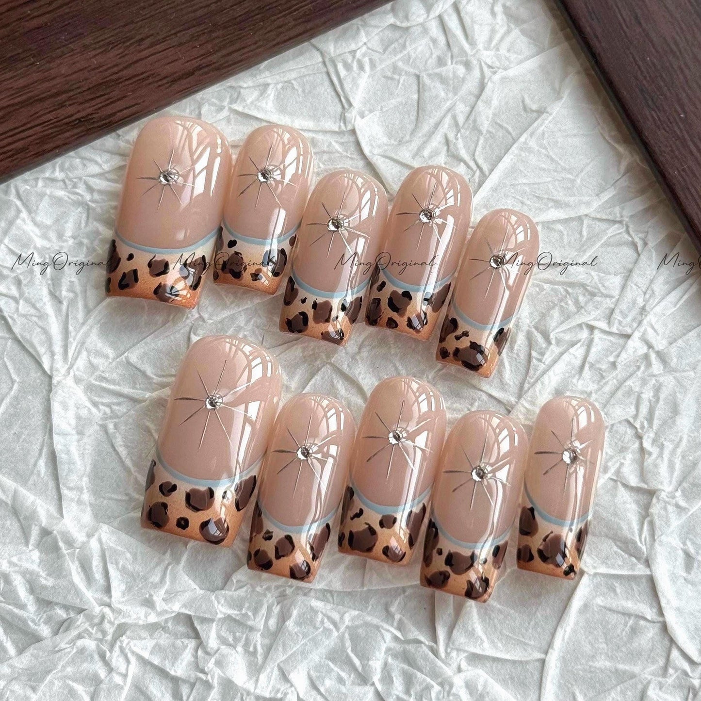 Simple Leopard Gold Line French Tip Press on Nails, animal print and star fake nails, glue on nail, gift for her,MO670