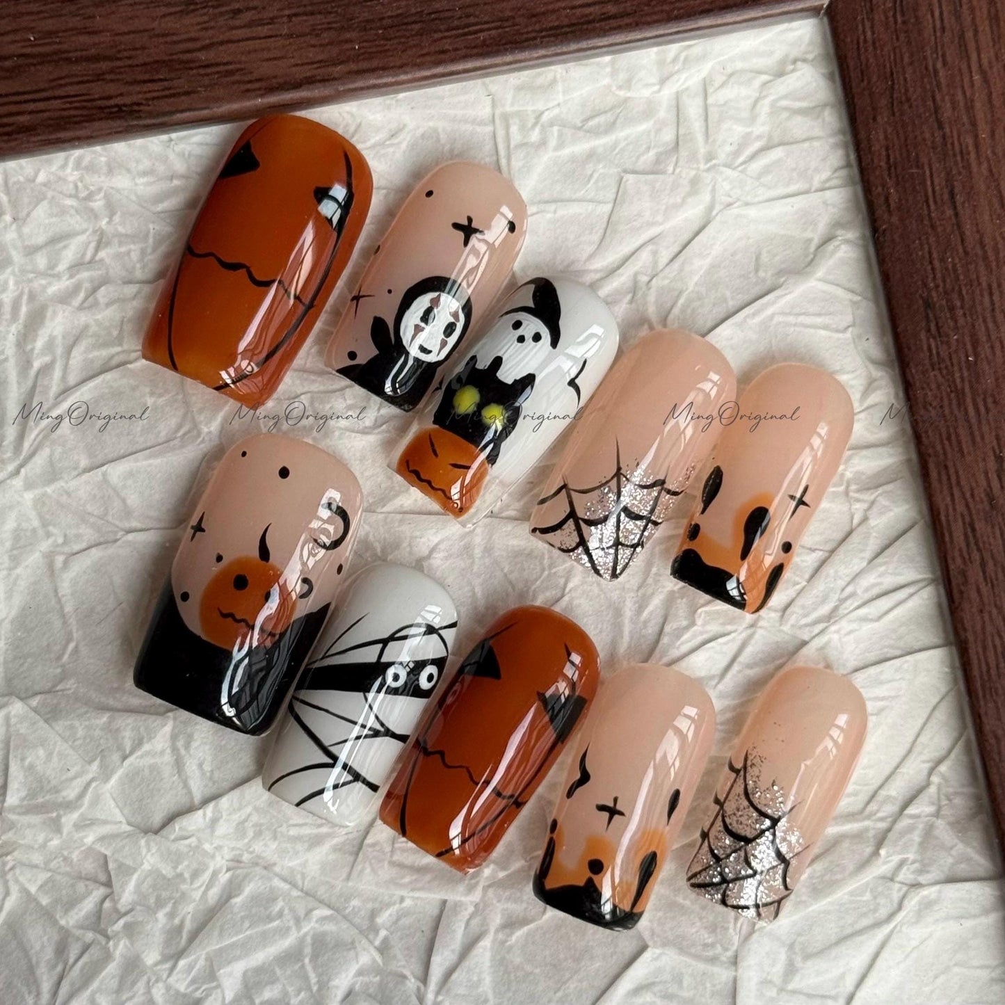 Halloween vibe press on nails, no face man, pumpkin ghost spider theme, pumpkin color spooky season sparkling Gothic nail art, MO662