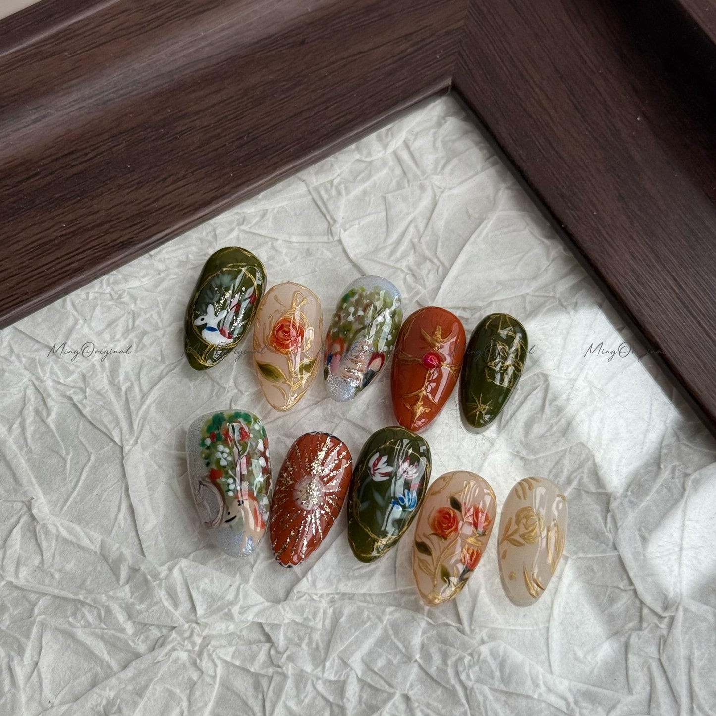 Oil Painting Press On Nails, Hand-painted bunny and girls nail art, Floral Romantic Art vintage gold frame abstract design, MO669