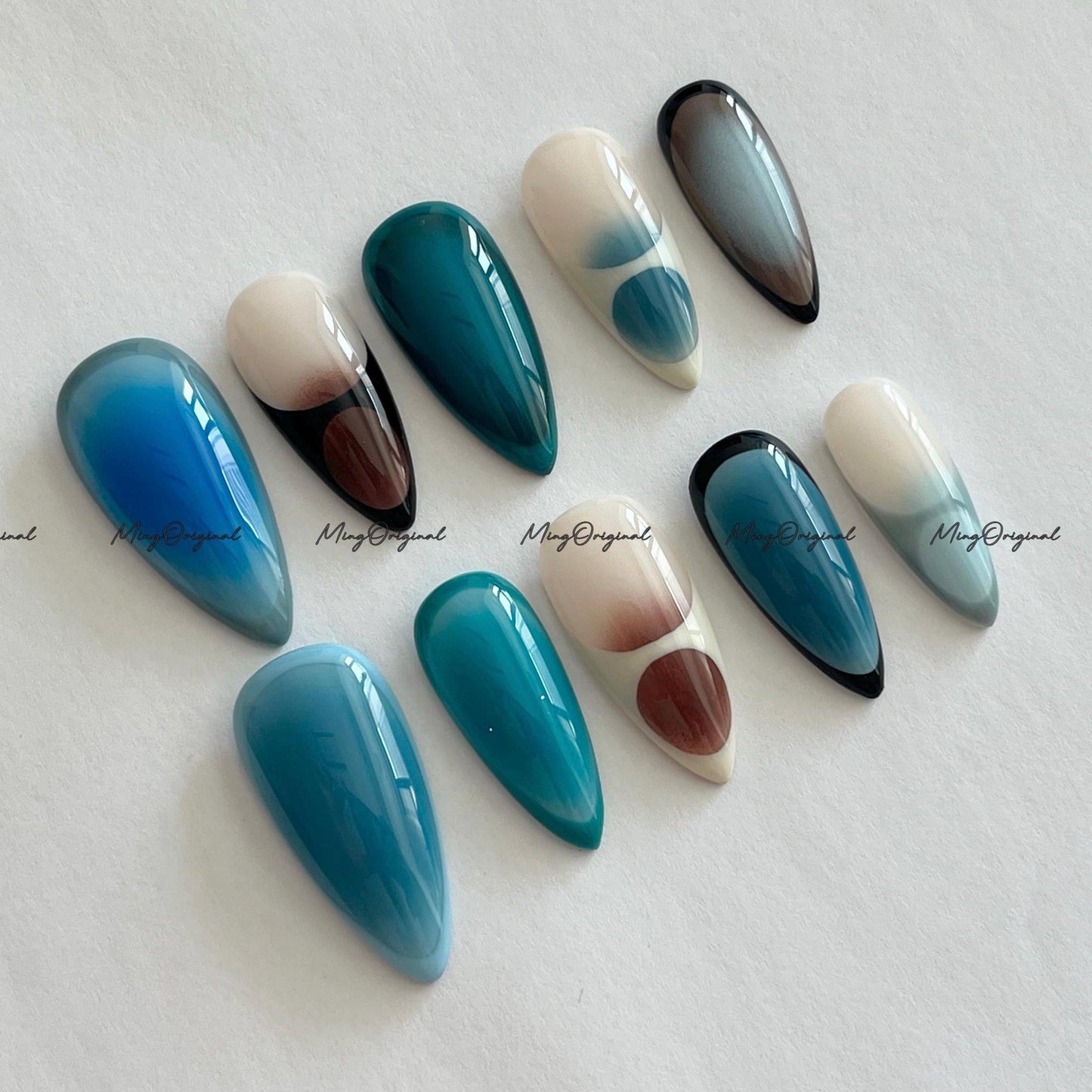 Free style funky blue hue aura airbrush press on nails, ombre color matching, blue tone blush nail, abstract french nail, gift for her,MO686