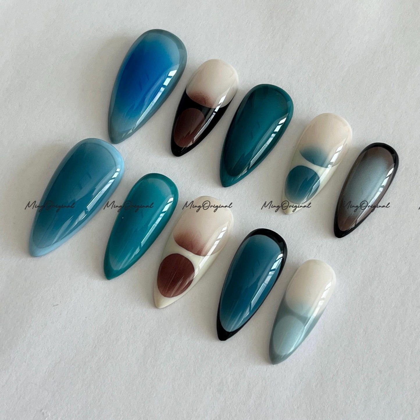 Free style funky blue hue aura airbrush press on nails, ombre color matching, blue tone blush nail, abstract french nail, gift for her,MO686