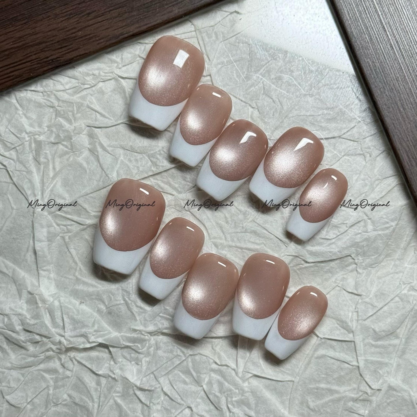 White French tip nude cateye press on nails, light chasing cat eye effect, classy nail design, simple everyday nail,MO692