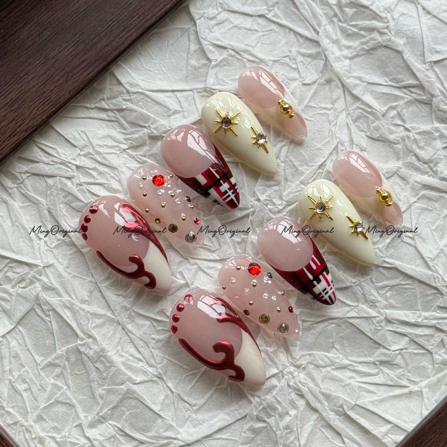 Christmas Plaid Press on Nail, rhinestone and gold star charms nails, French tip design, Holiday Fake Nails, Gifts for Her, MO715