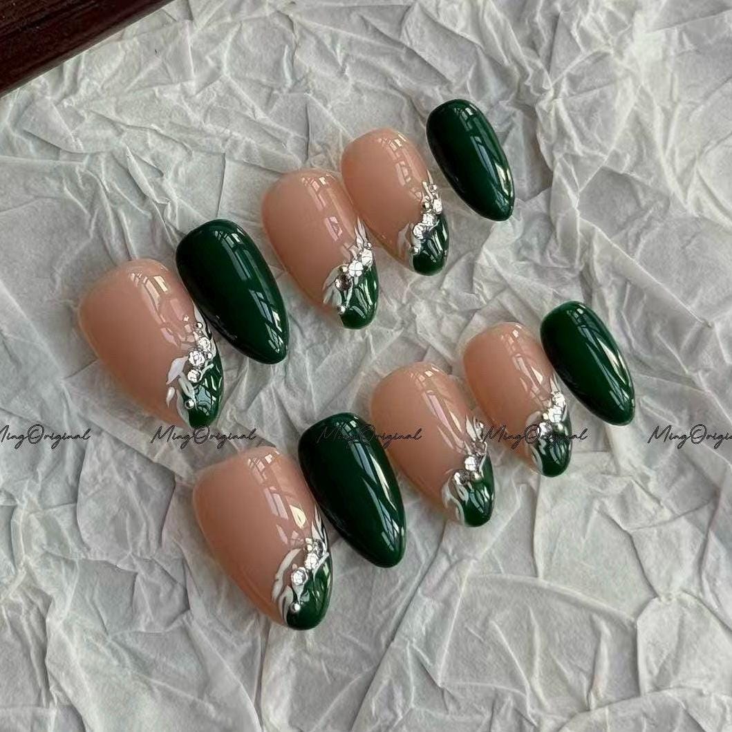 Natural Christmas Emerald Floral Press on Nail, Green Abstract Design, Handpainted Flower Nail, Holiday Fake Nails, Nude Nail, MO695