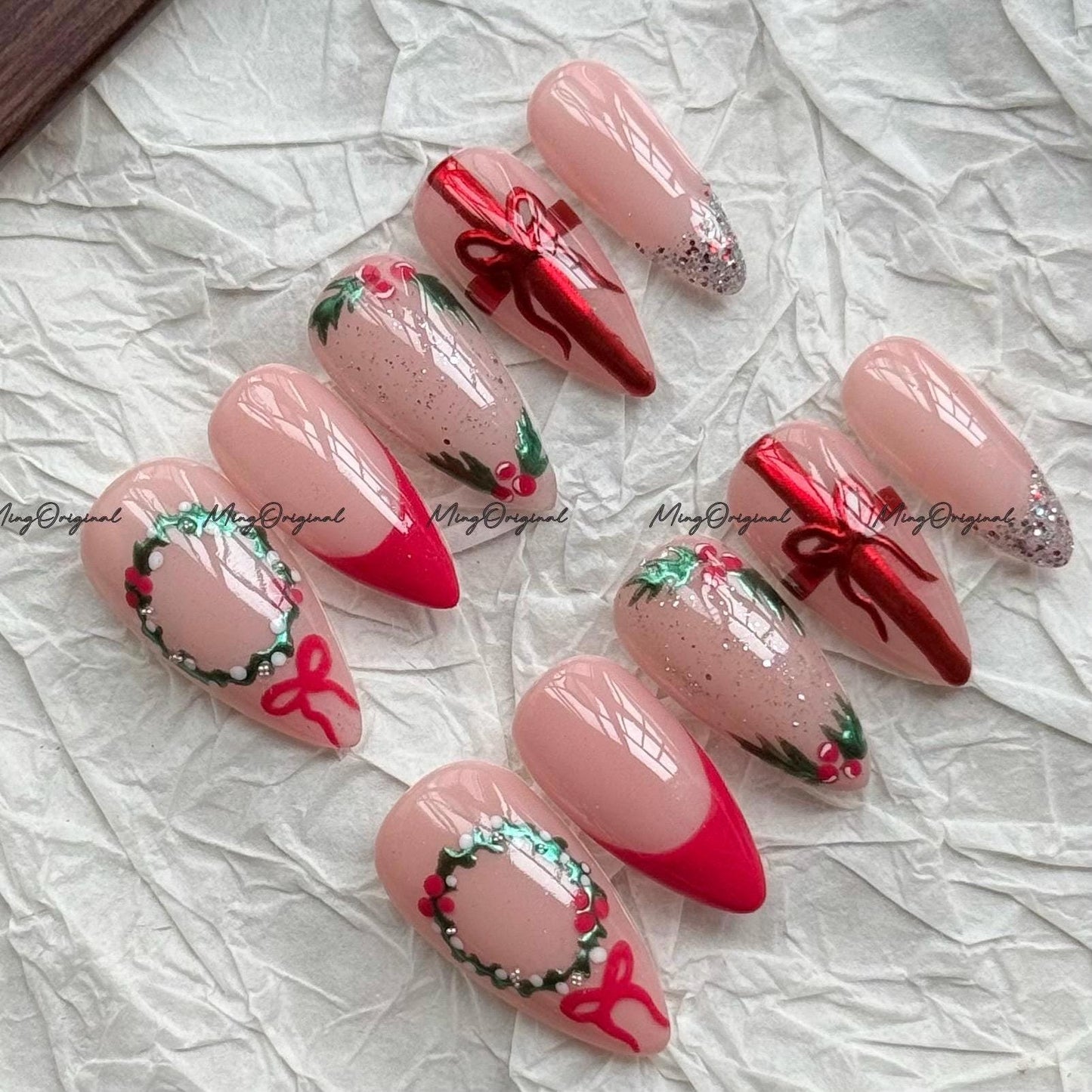 Christmas Holly Press-On Nails, Red Bow Gift Wrap Nail Art, Holiday Wreath & Glitter Tips, French Tip Handmade Nude Festive Nails, MO716