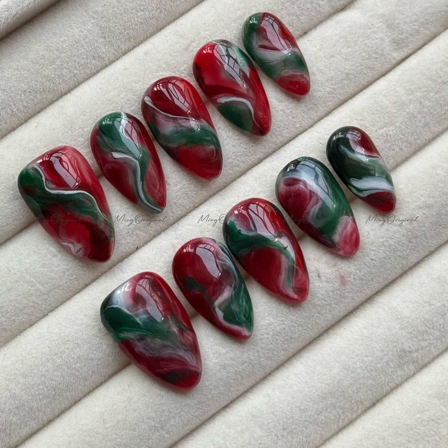 Christmas Marble Press On Nails, Red Green Swirl Nail Art, Glossy Blooming Art Nails, Handmade Holiday Fake Nails Xmas Gift Set, MO727
