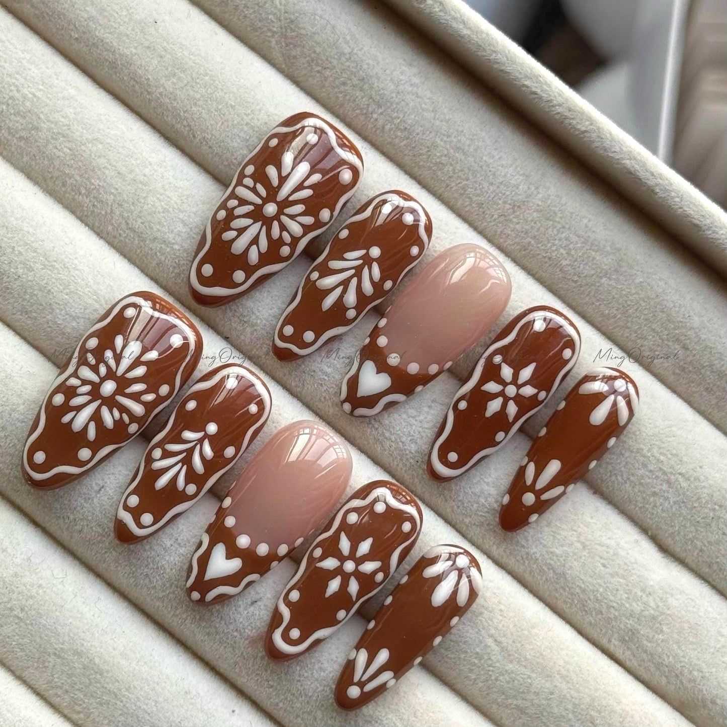 Christmas Gingerbread man press on Nail, handmade cookie design, glue on nail, holiday fake nails, reusable nail, MO734