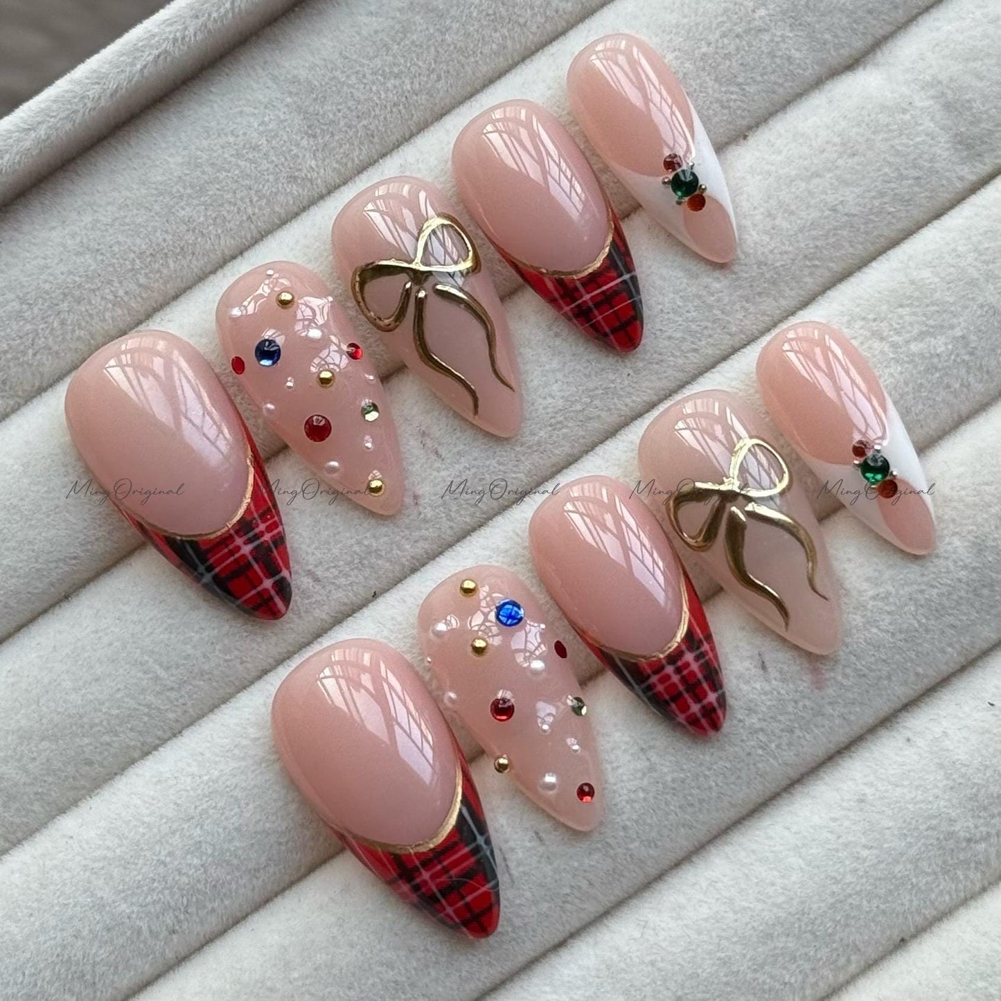 Christmas Plaid Press on Nail, rhinestone and gold bow nails, French tip design, Reusable Nails, Holiday Fake Nails, Fake Nail, MO735