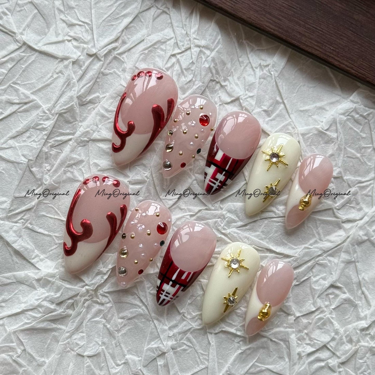 Christmas Plaid Press on Nail, rhinestone and gold star charms nails, French tip design, Holiday Fake Nails, Gifts for Her, MO715