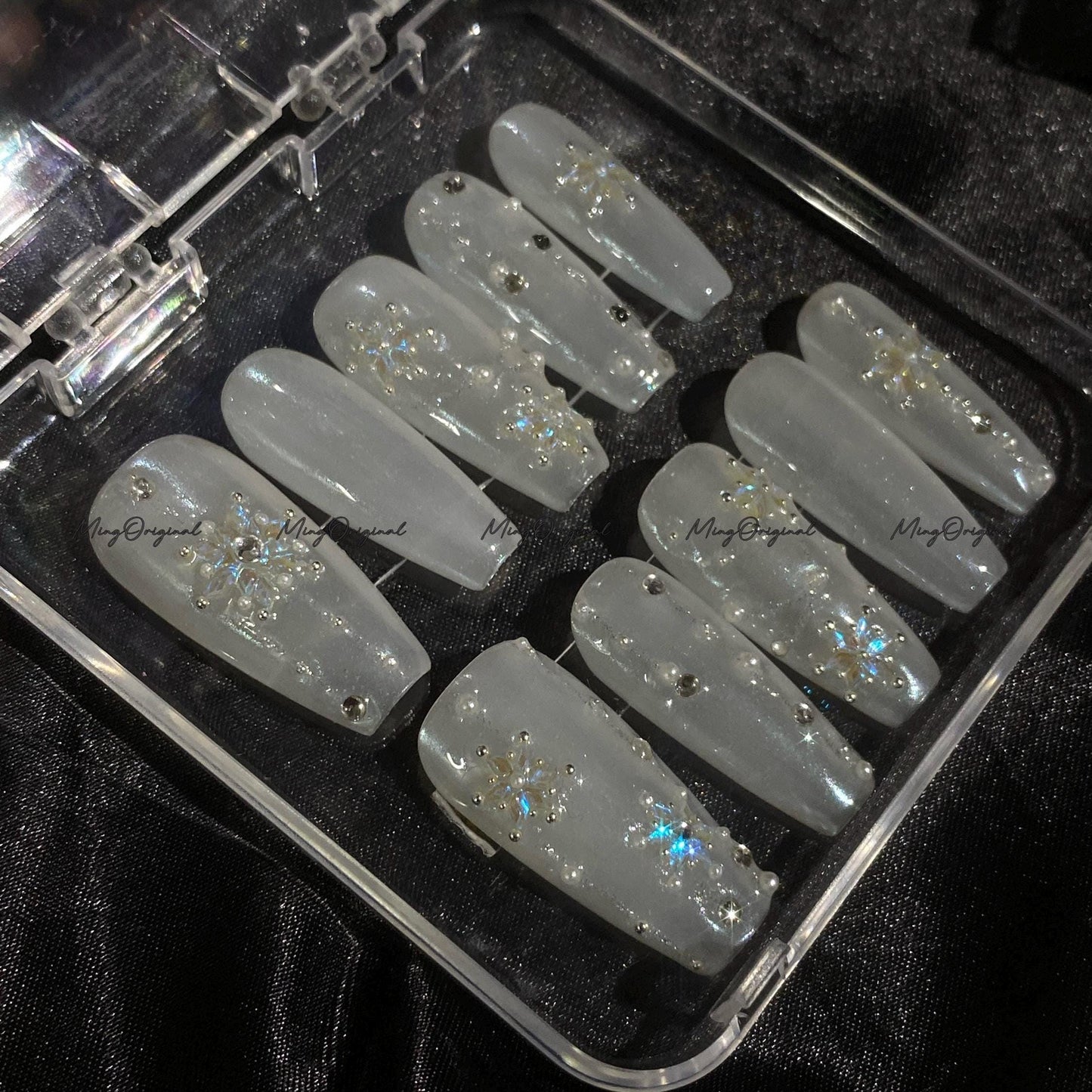 Aurora Snowflake Press on Nails, pearl white glazed donut nails, milky white, winter bridal nails, snowflake crystal design,MO739