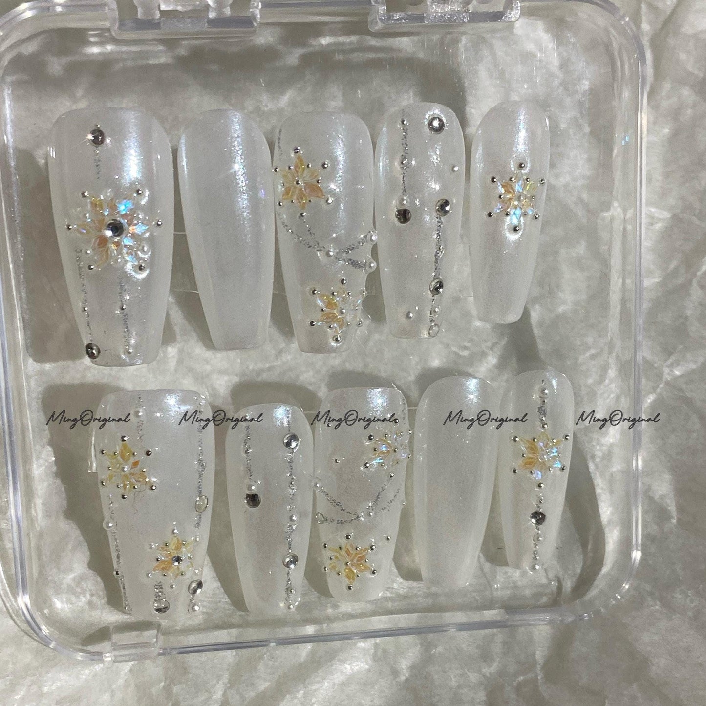 Aurora Snowflake Press on Nails, pearl white glazed donut nails, milky white, winter bridal nails, snowflake crystal design,MO739