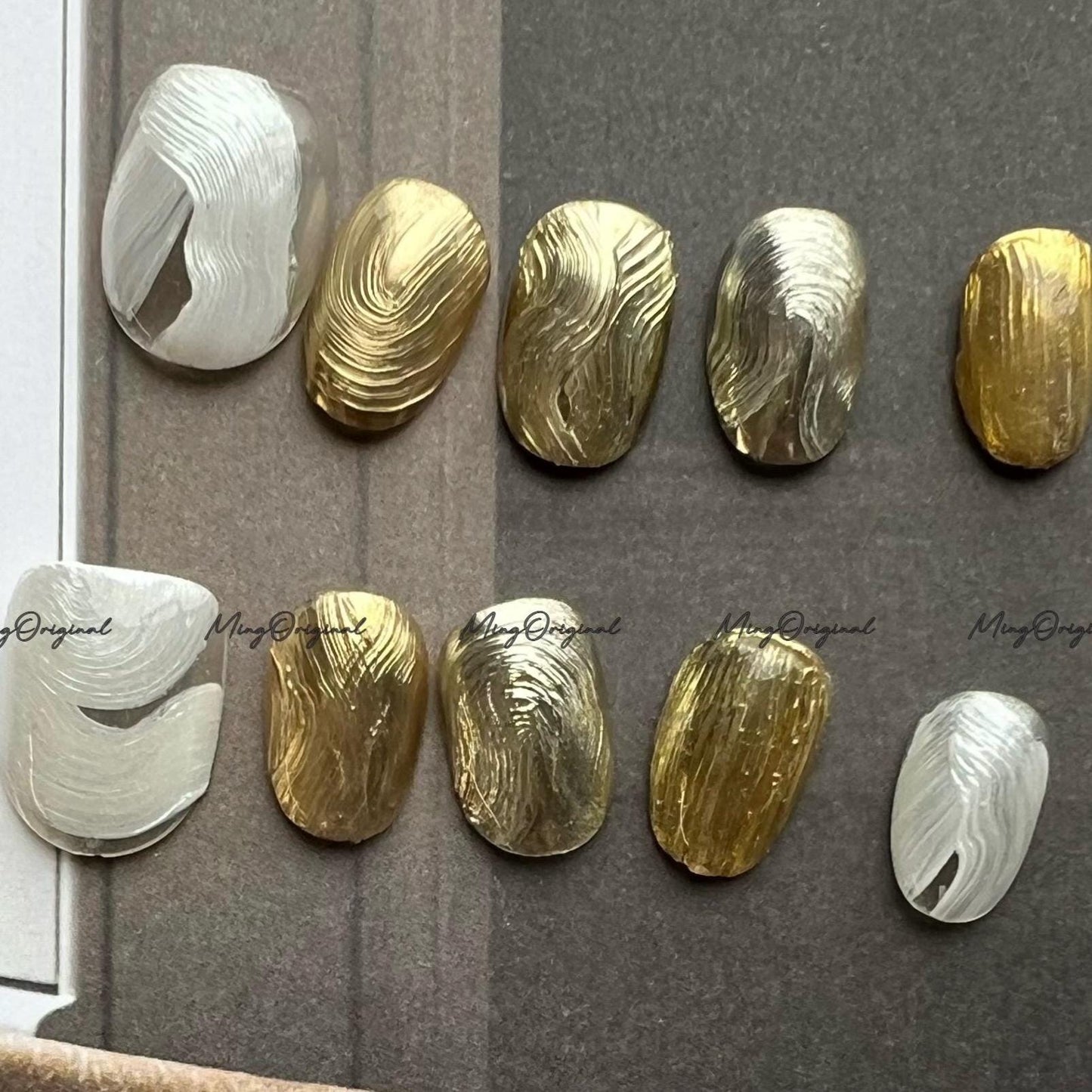 Textured Gold Chrome Press on Nails, Art nails, Classy gold hand painted fake Nails, glue on nail, reusable nails, MO746