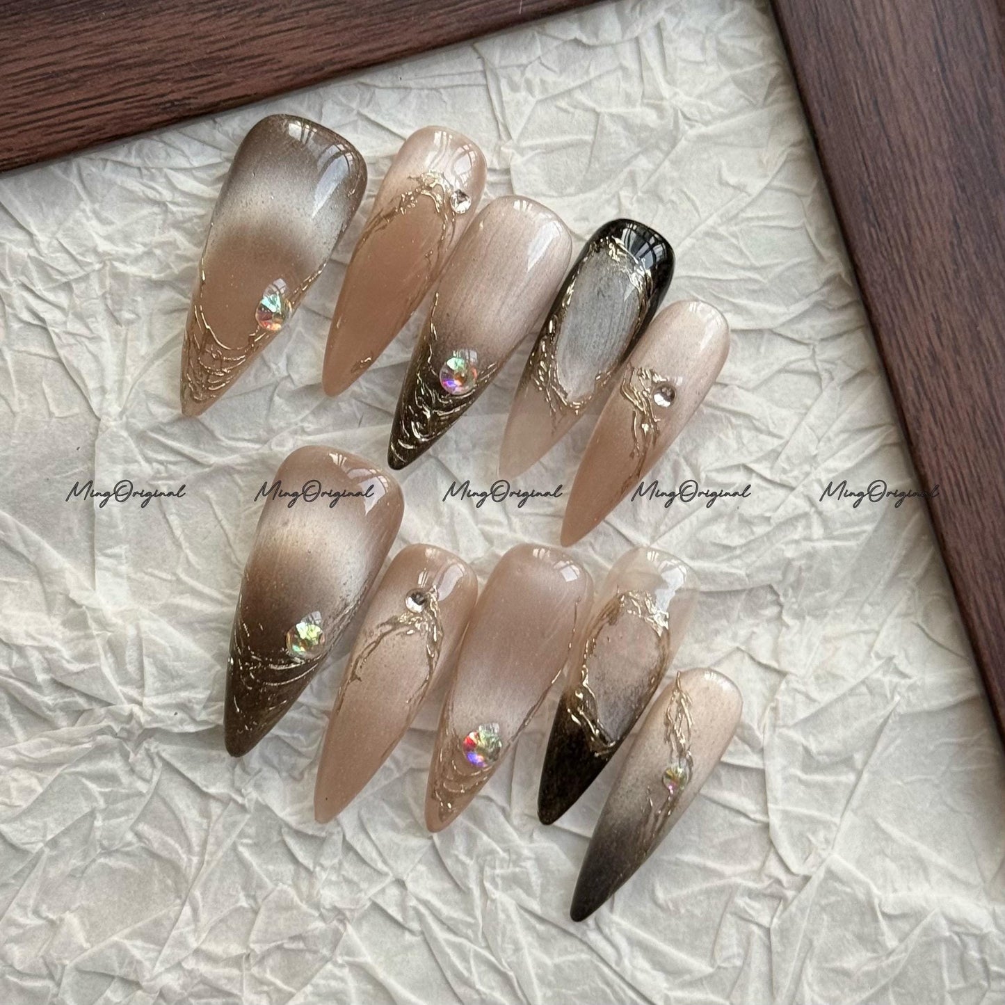 Siamese Cat-Inspired Press-On Nails, Nude to Black Gradient Stiletto Tips with Gold Accents, Handmade Elegant Nail Art, MO758