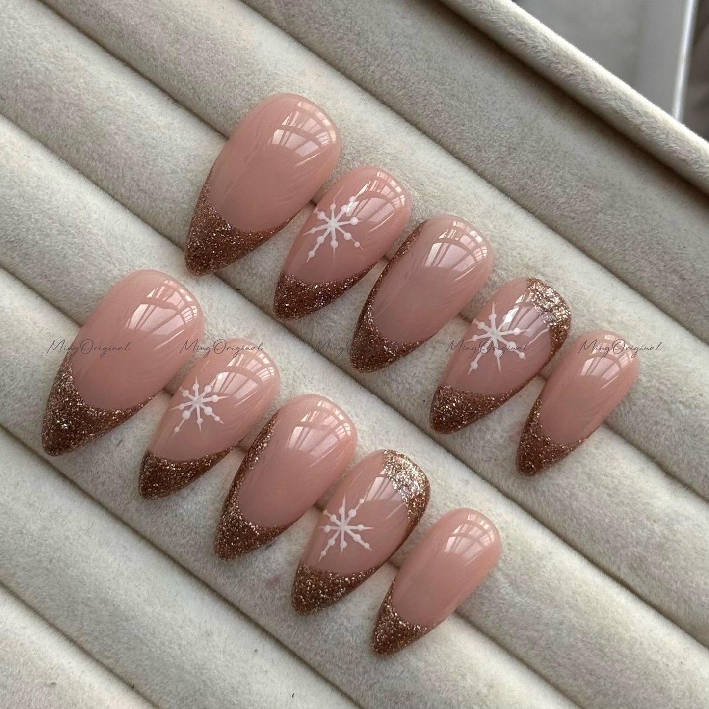 Snowflake Glitter French Tip Press-On Nail, Minimalist design, reflective sparkling french tip nails, champagne gold Christmas nail, MO735