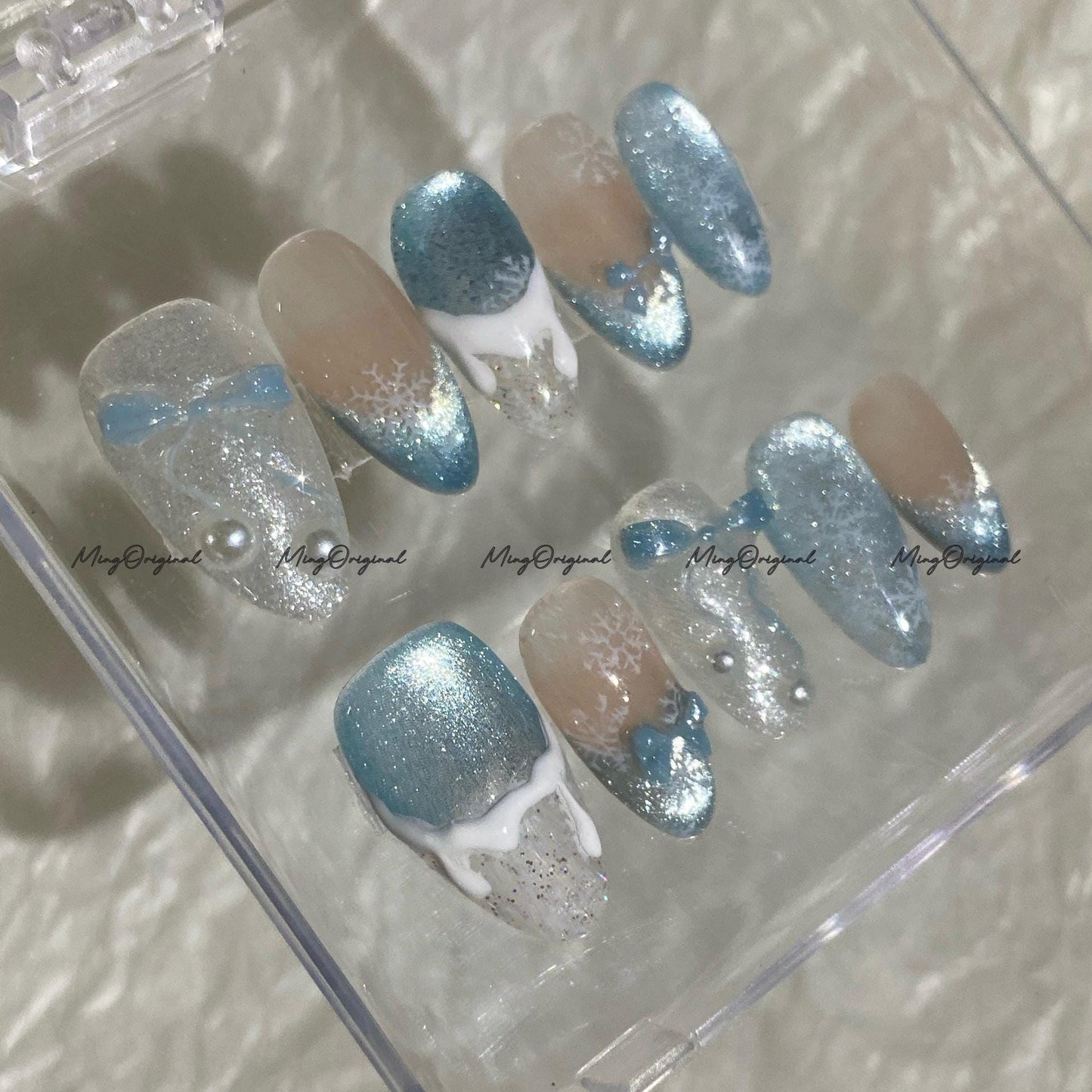 Frozen Sparkle Blue Ombre Press-On Nails, Reusable Glitter Snowflake Nail Set with Pearls, 3D Nail, Cat Eye Nails, MO737