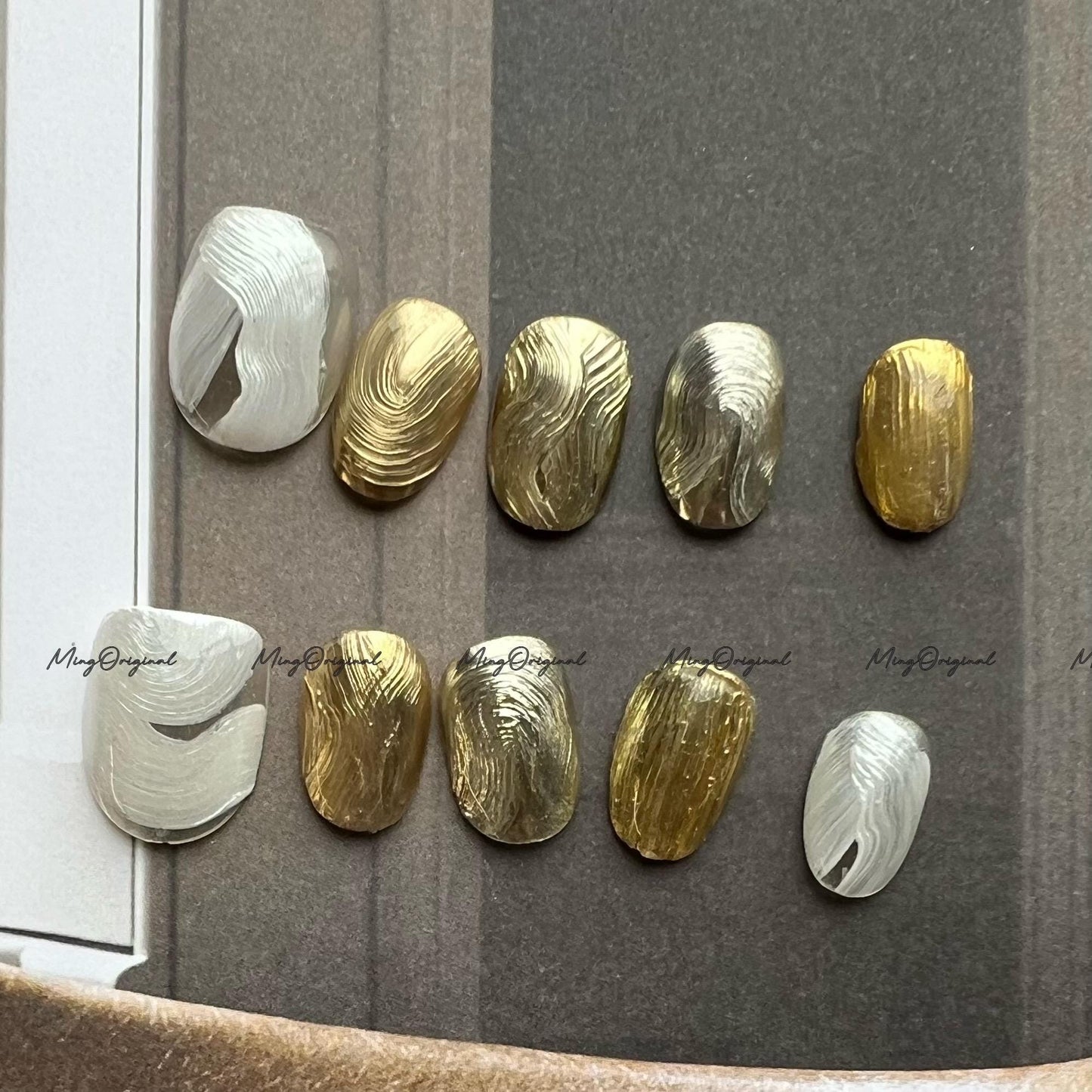 Textured Gold Chrome Press on Nails, Art nails, Classy gold hand painted fake Nails, glue on nail, reusable nails, MO746