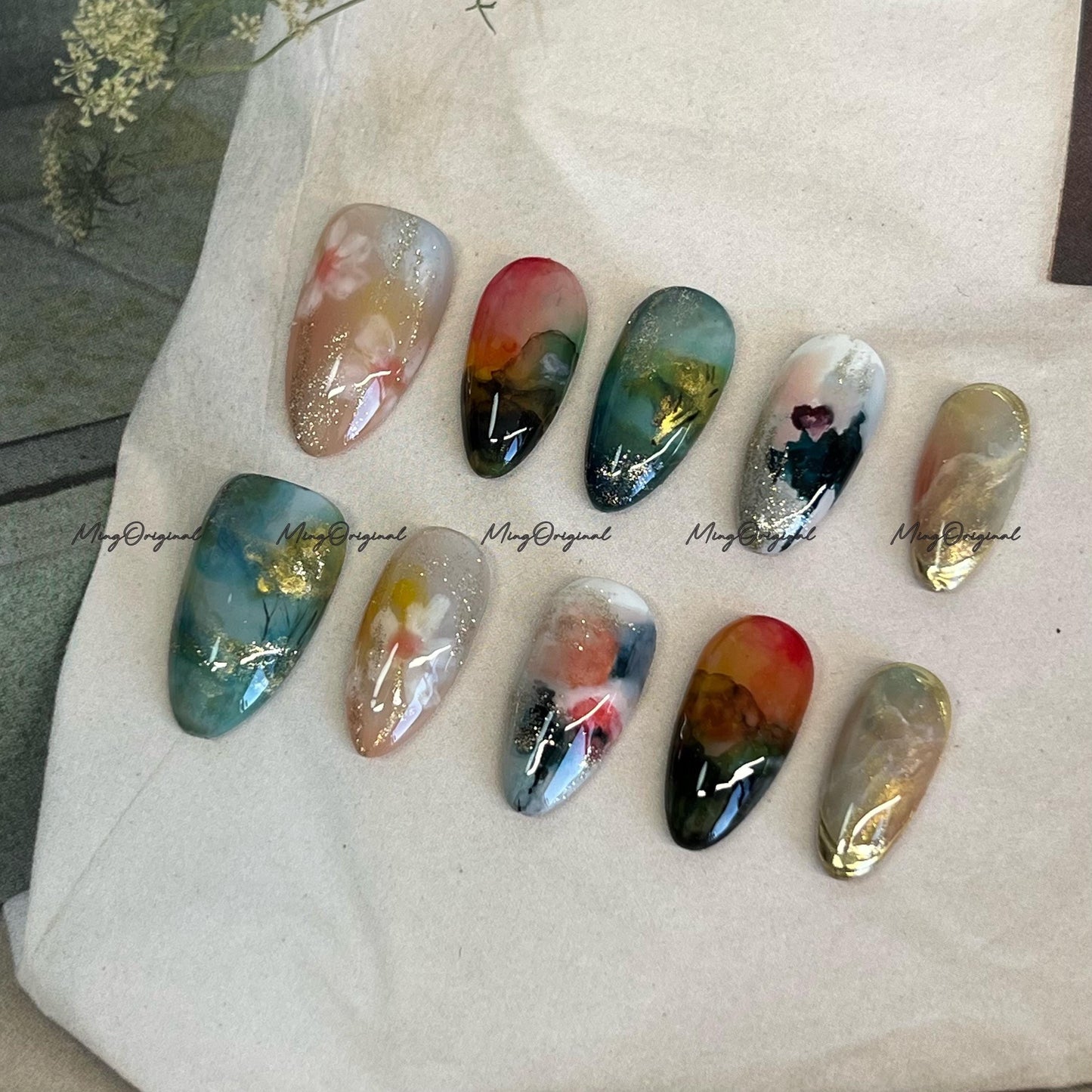 Oil Painting-Inspired Press-On Nails, Hand-Painted Floral & Glitter Art, Glossy Multicolor Nail Set, Reusable Nails, MO748