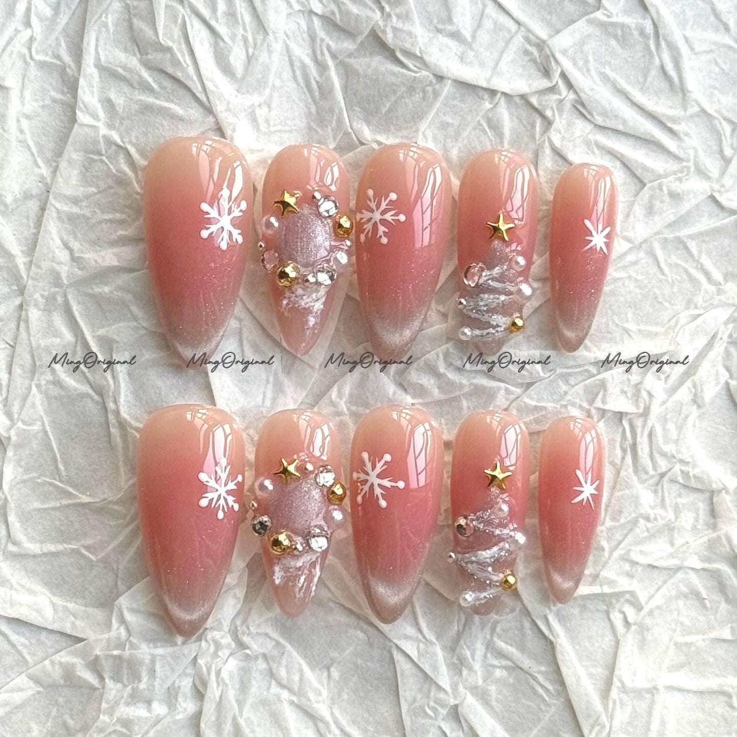 Snowflake Press-On Nails, Holiday Wreath, Pink Ombre Winter Nail Art Set, Handmade Cat Eye Nails, Christmas Tree, MO754
