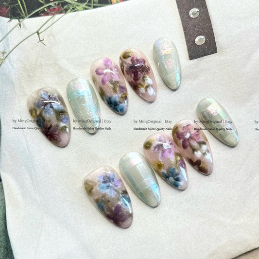 Hand Painted Floral Press On Nails, Iridescent Plaid Fake Nails, Vintage Oil Painting Nail Art, Moody Flower Shimmer, MO829