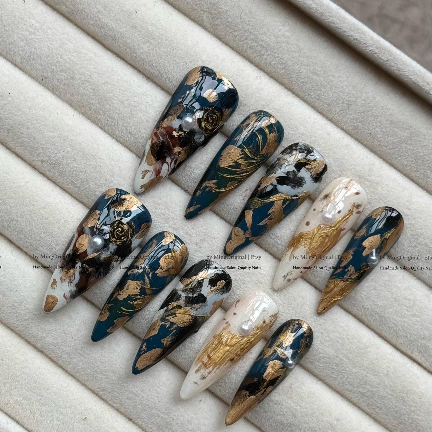 Handmade Luxury Gold Foil Press On Nails, Dark Blue Marble Artistic Fake Nails, Pearl Detailed Abstract Oil Painting Nails, MO834