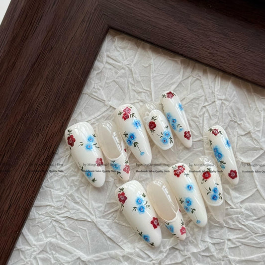 Handmade Floral Press On Nails, Red and Blue Flower Fake Nails, Luxury Custom Reusable Nails, Elegant French Tip Design, MO816