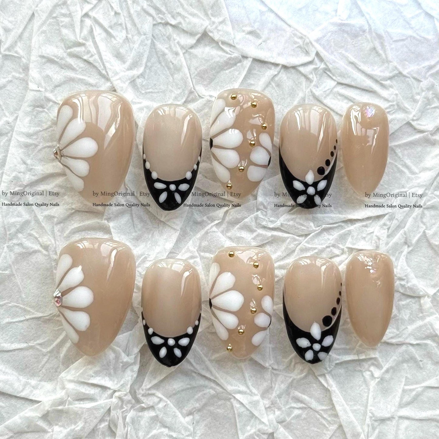 Daisy Press On Nails, Black White French Tip, Handmade Floral Nail Art, Gold Studded Nude Nails, Elegant Reusable Luxury False Nails,MO852