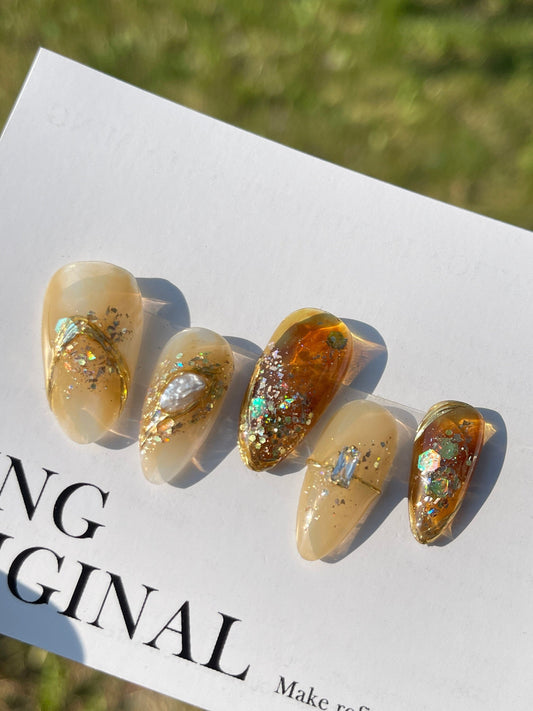 Da Brown sugar| glittery water blooming Press on Nails, vivid gemstone gold lines handmade Art  Nails, Jelly Nails