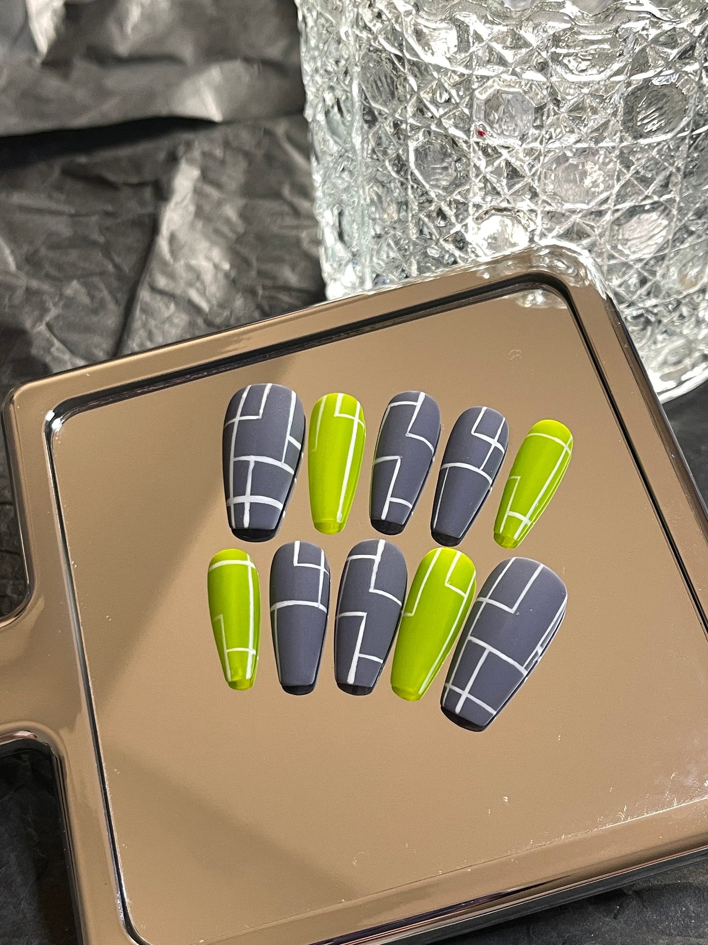 Abstract Lines press on nails, reuse nails, jelly fake nail, Y2K, green n blue, matte