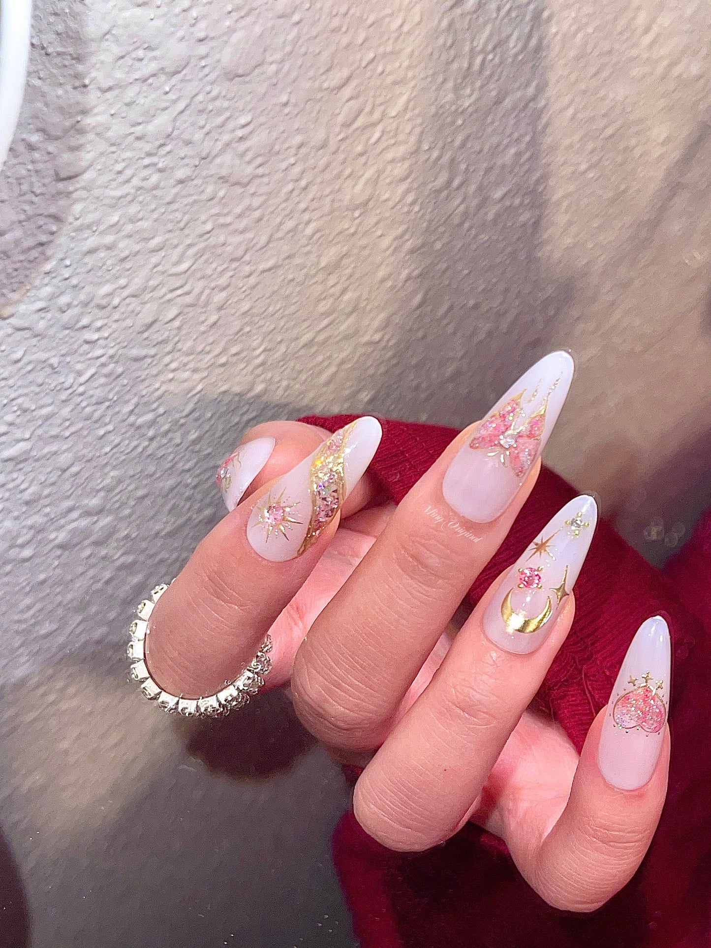 Milky White Moon n butterfly wings press on nail, pink heart with gold chrome Fake nails, star and moon  art nail